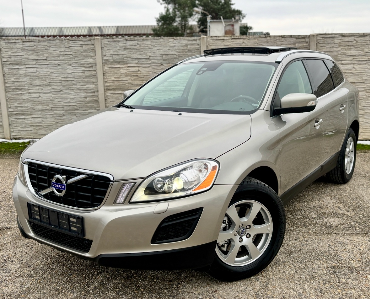 VOLVO XC60 2.4 D3 AWD SUMMUM •Ťažné •Manuál •Panorama - 2