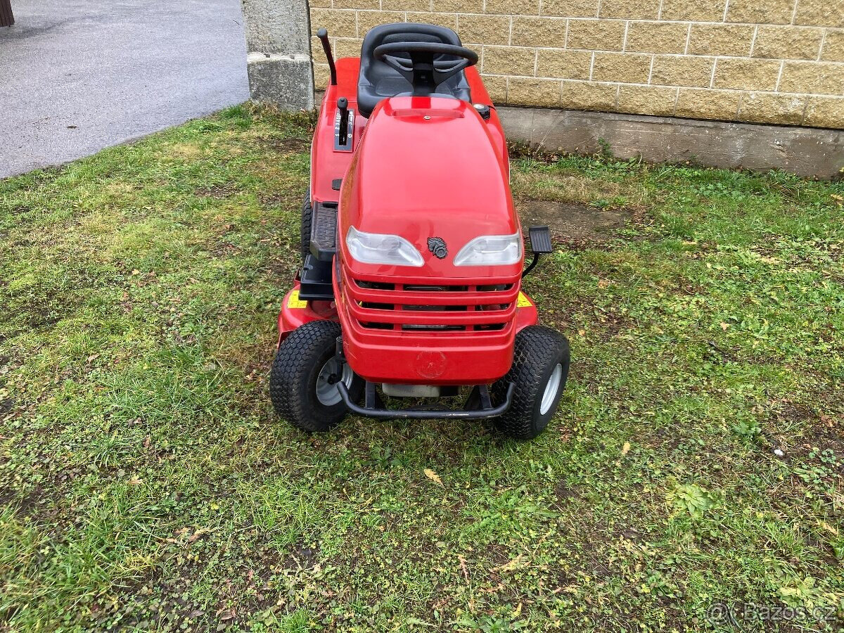 Zahradní traktor Toro DH 200 ( Karsit ČR ) - 2