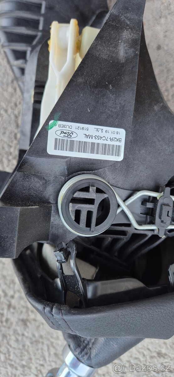 Řadící páka Ford - 2