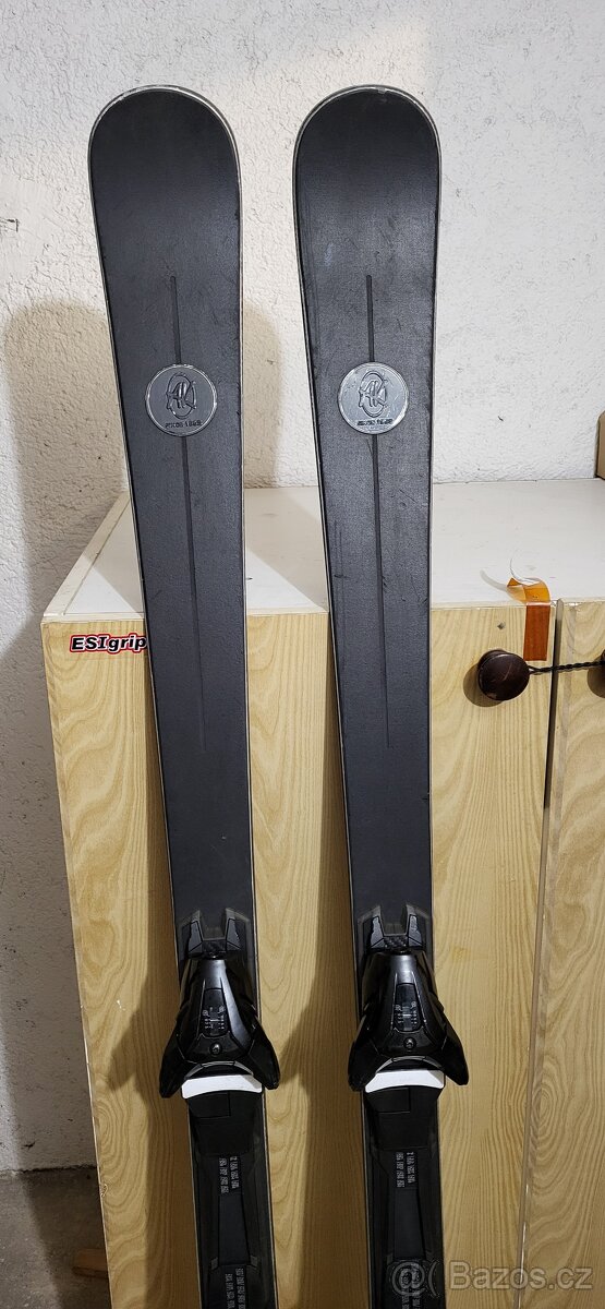 AK ski black - 2