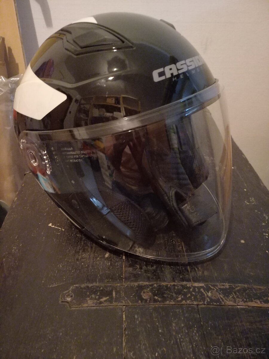 Helma na motorku - 2