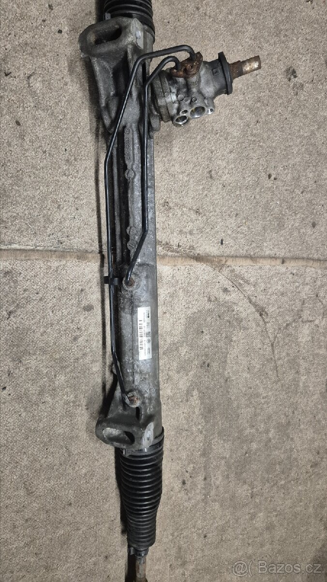 Audi A4B8 2.0 tdi hřeben řízení - 2