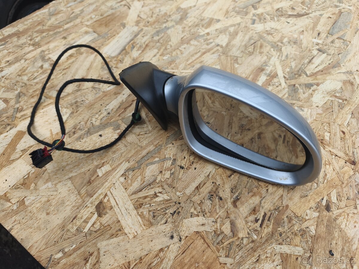 Volkswagen Passat B6 zrcátko - 2