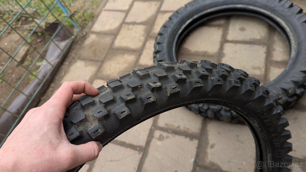 Pneumatika 90/90 21 - 2