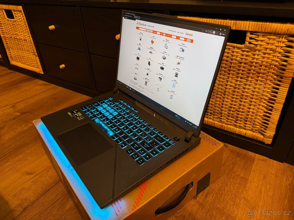 240Hz ASUS ROG i9 14900HX ,1TB SSD,32GB RAM,RTX 4060 8GB - 2