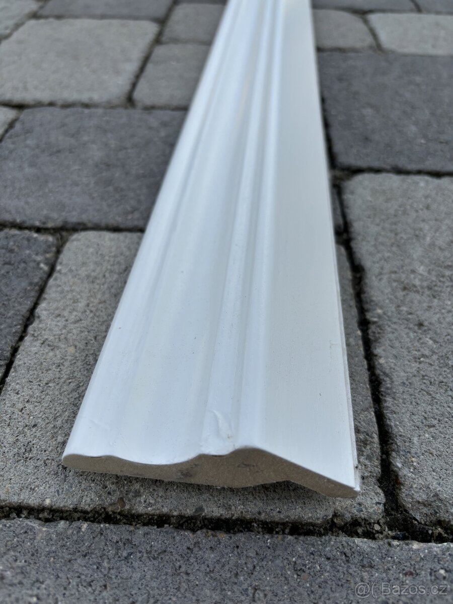 Ozdobná lišta ke kuchynské lince - 2