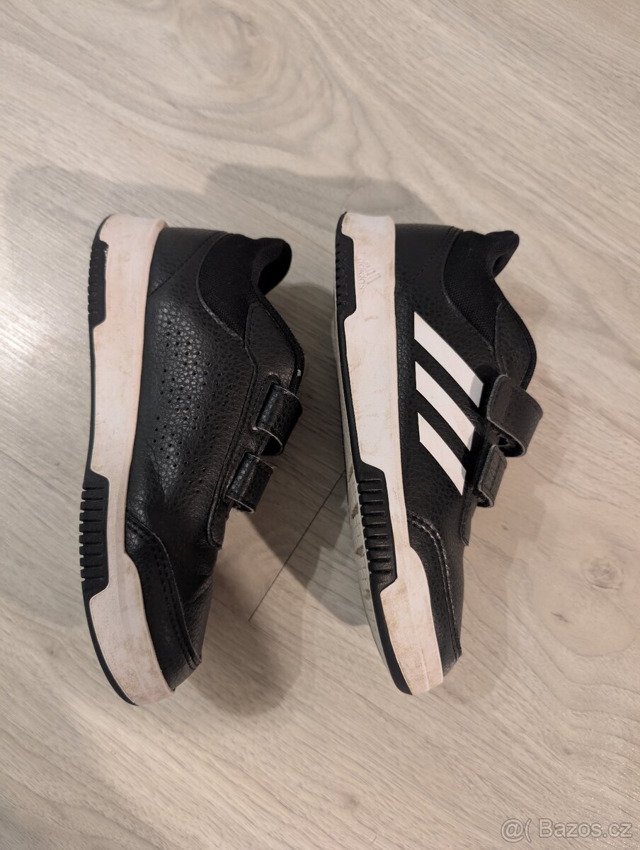 Adidas 32 - 2