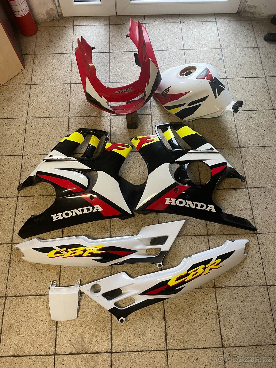 Kompletní sada plastů s nádrží CBR 600 F3 - 2