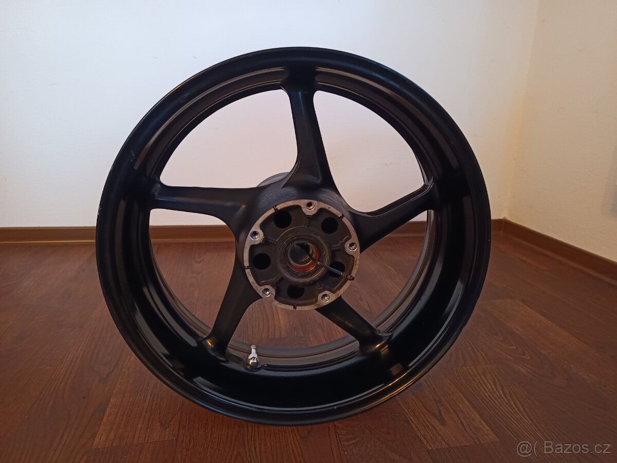 Zadní ráfek Yamaha R1 - 2