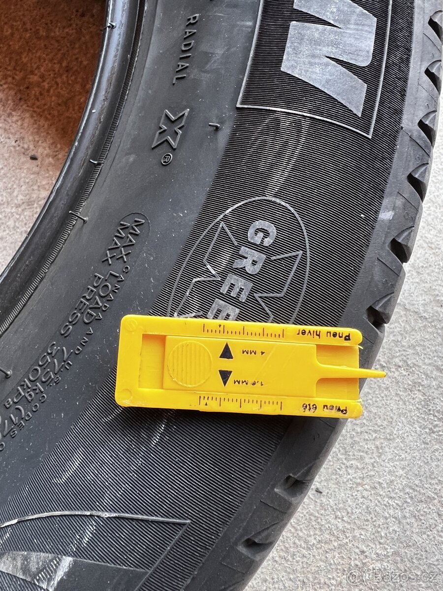 2x 215/65/17 Michelin Primacy3 - 2