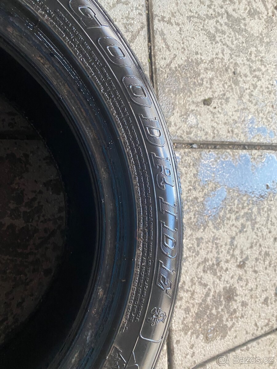 Zimní pneu 195/55/15 - 2