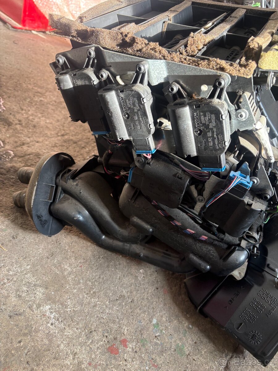 Topení Vw Touareg 7L - 2