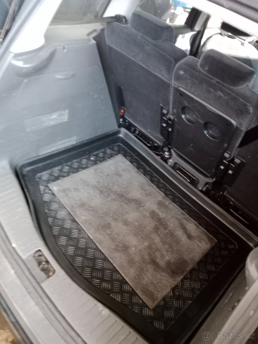 Vana do kufru z ford Cmax - 2