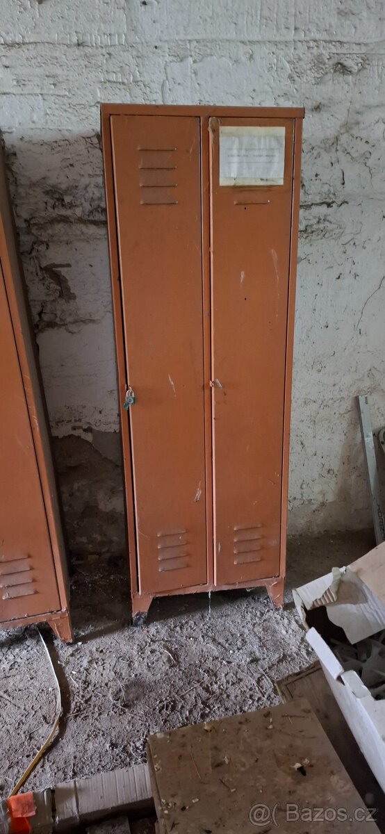 Plechová dílenská skříňka - 2