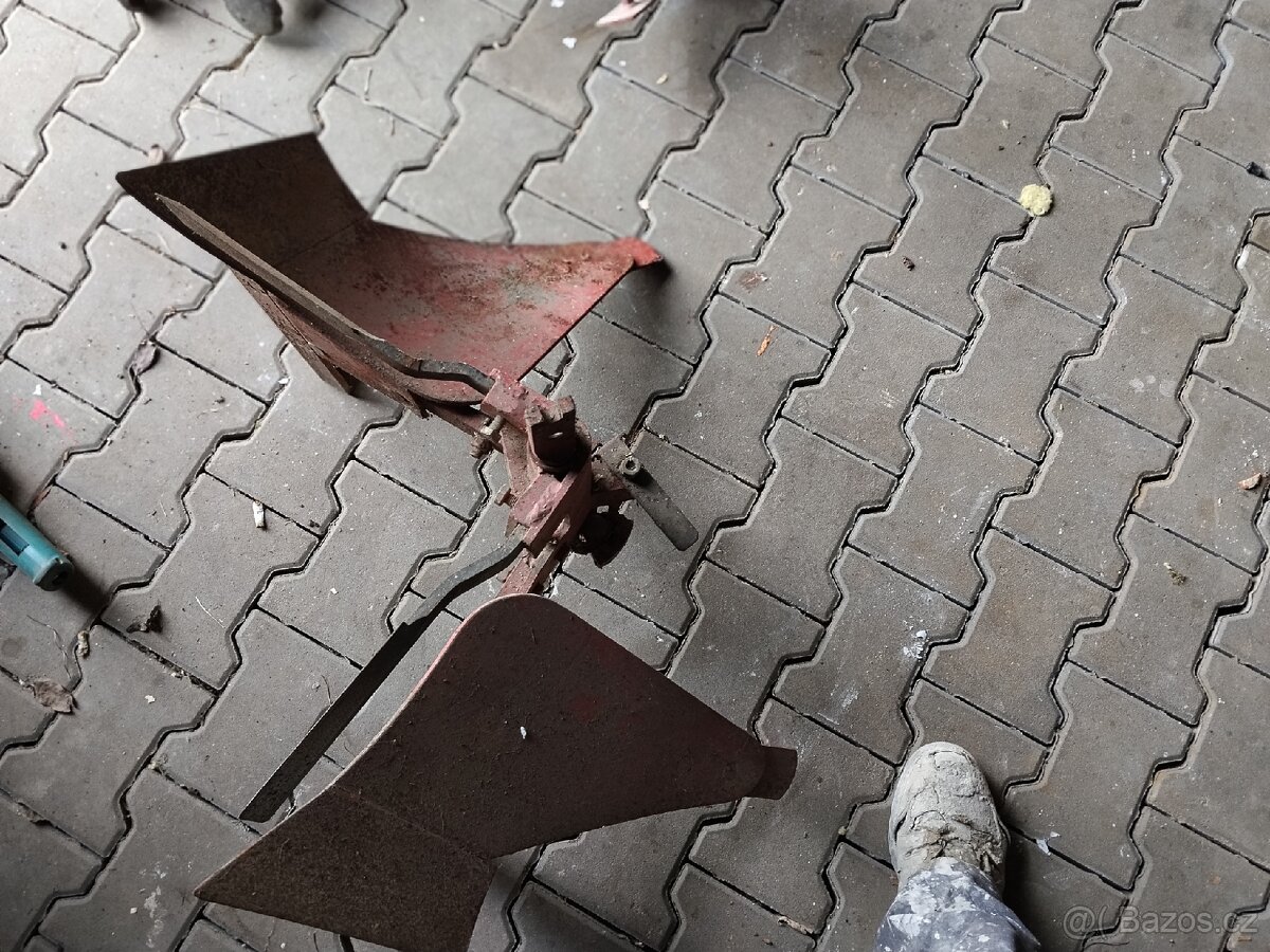 Na náhradní díly - 2