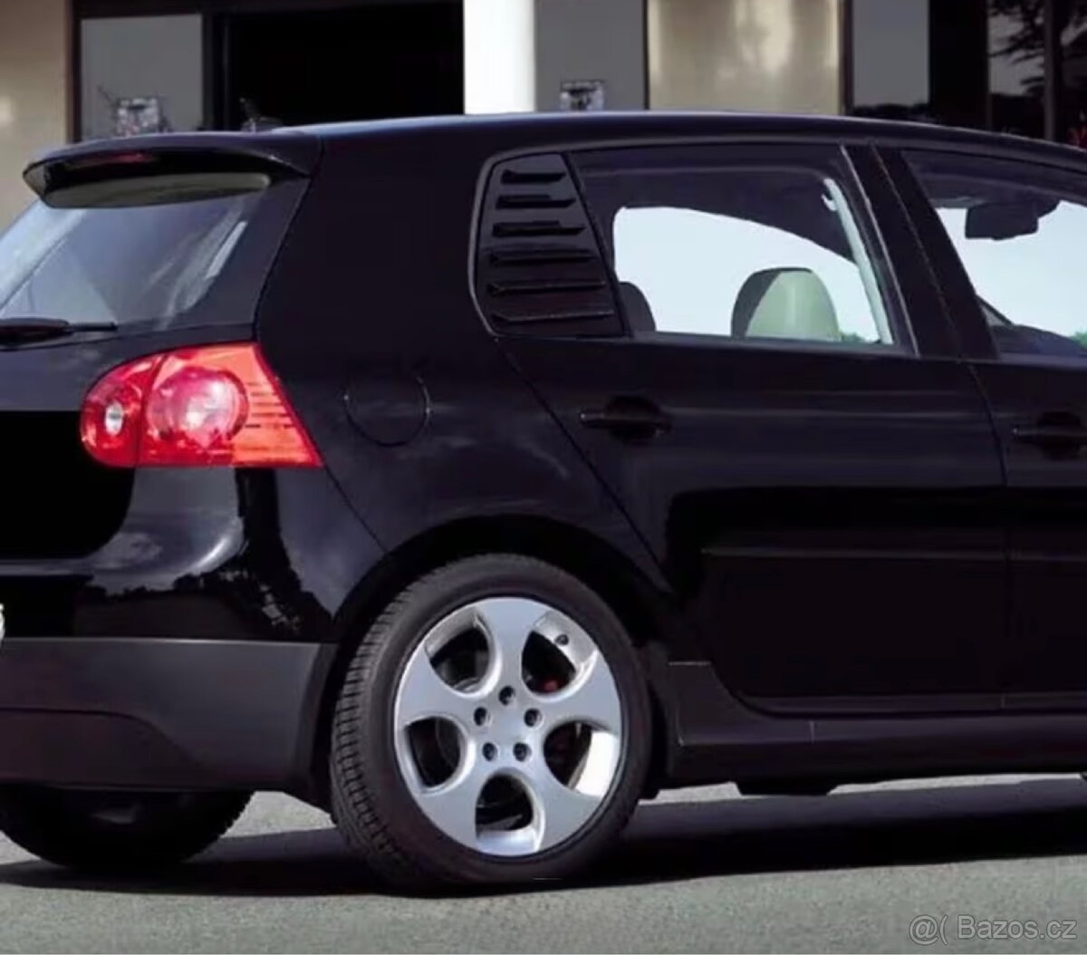 VW Golf 5 - 2