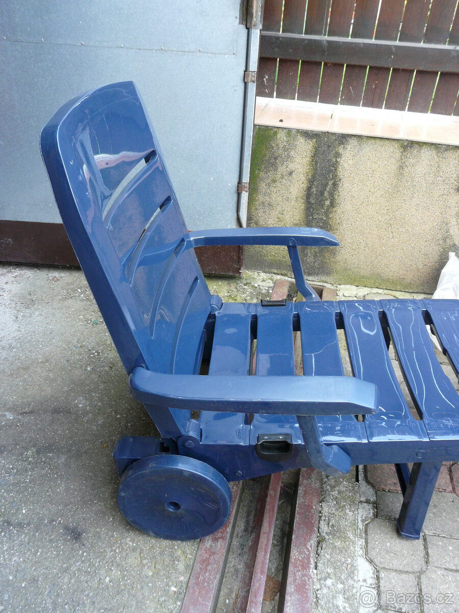 Skládací lehátko. - 2