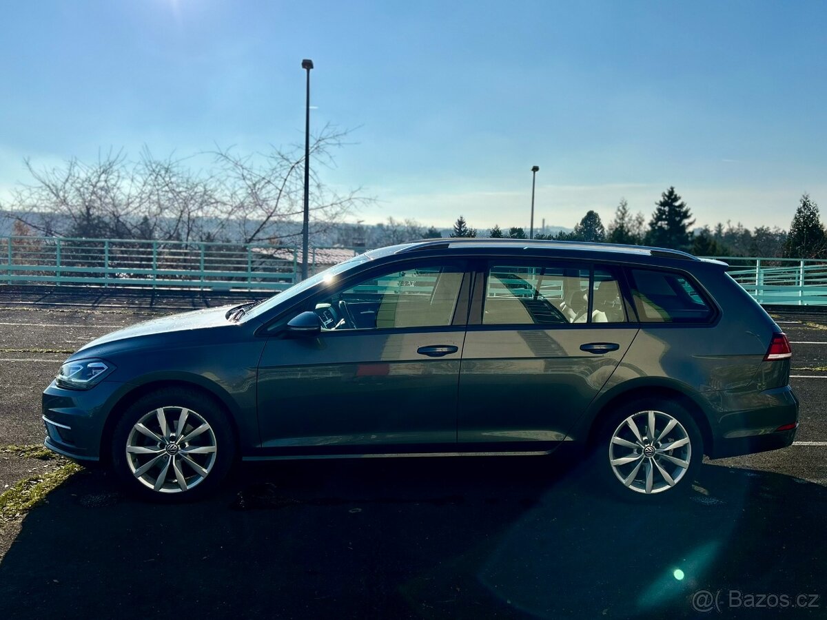 Volkswagen Golf Variant 1.0 TSI,1. majitel, r.v. 2018 - 2