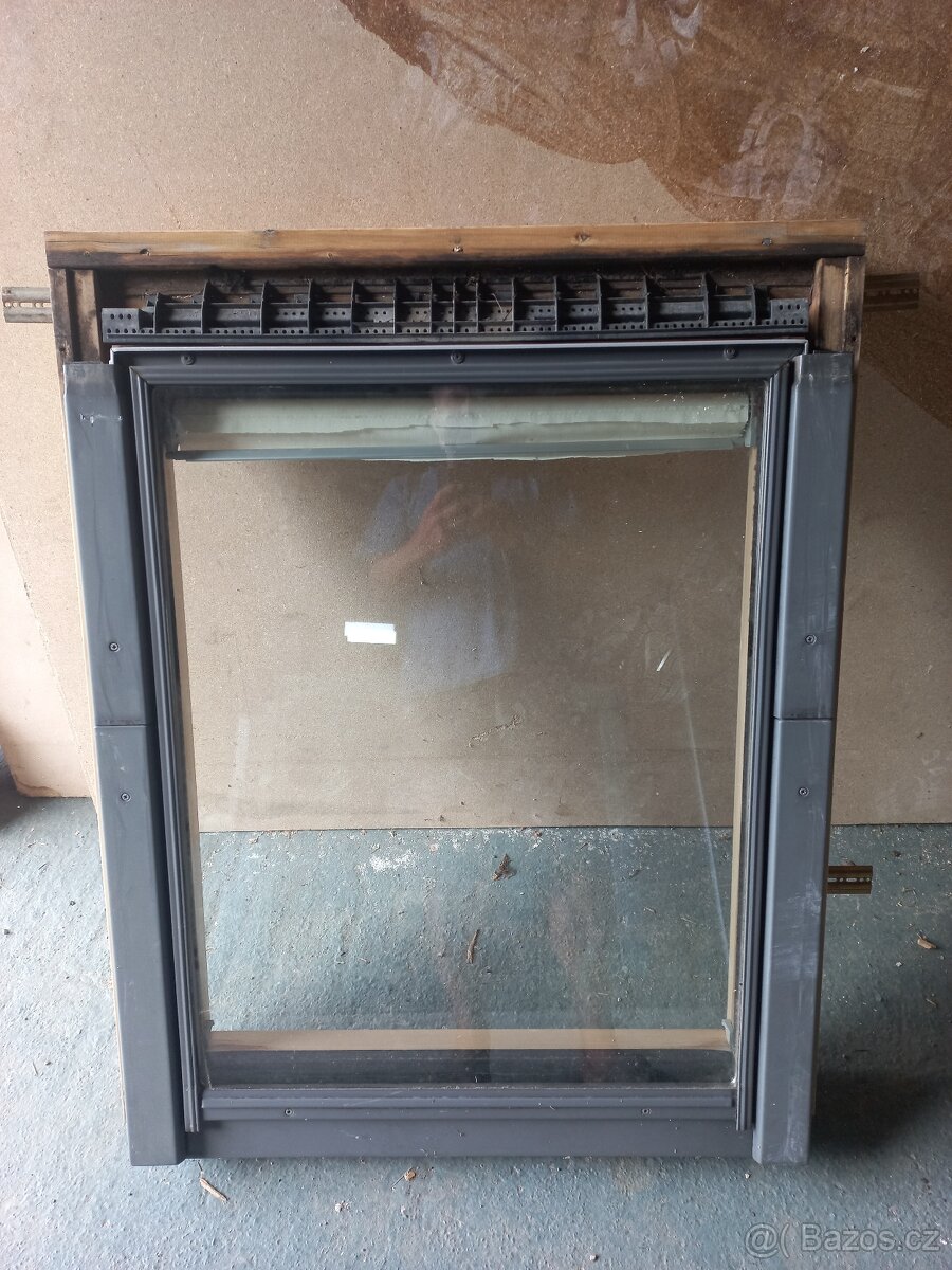 Střešní okna Velux 3 ks - 2