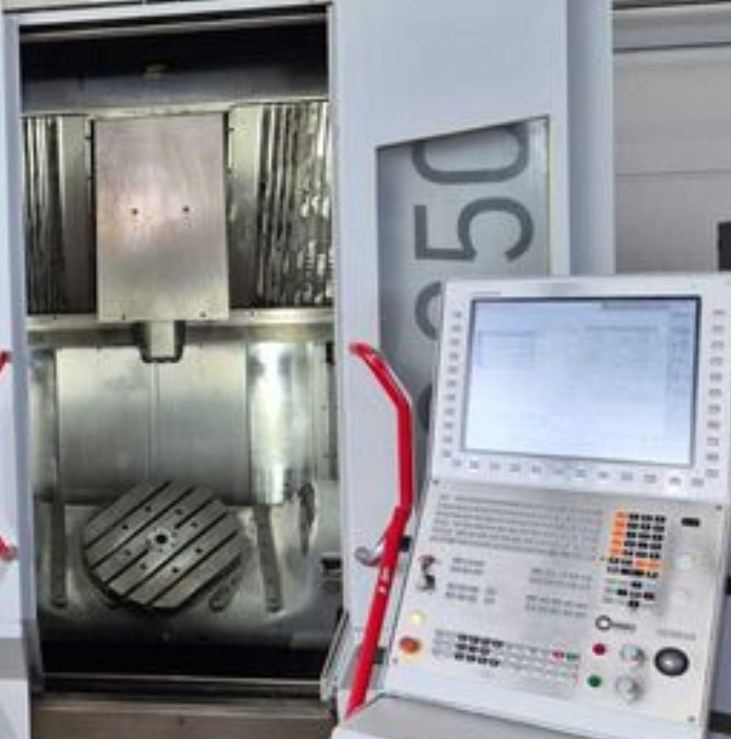 Obráběcí centra - vertikální C 250 U - 2