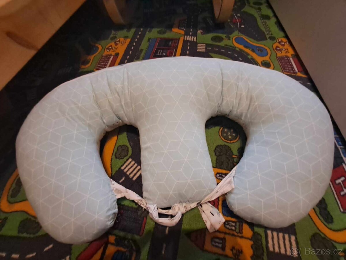 Kojici polstar pro dvojčata - 2