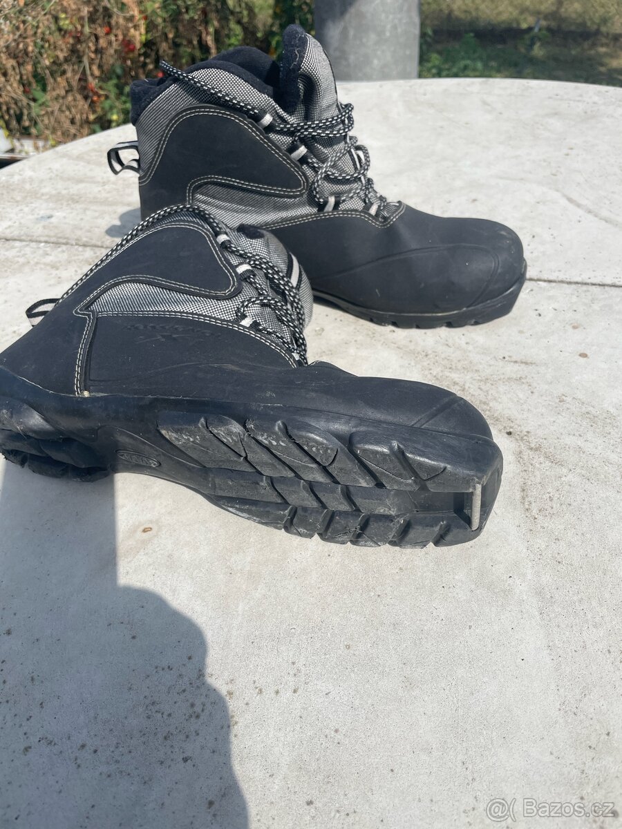 Bezecke boty Rossignol EU 45 - 2