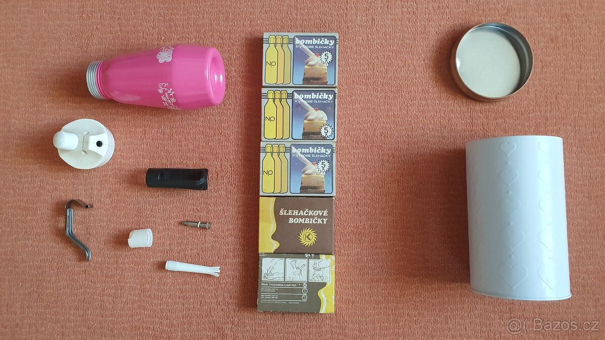 šlehačková lahev, šlehačkové bombičky - 2