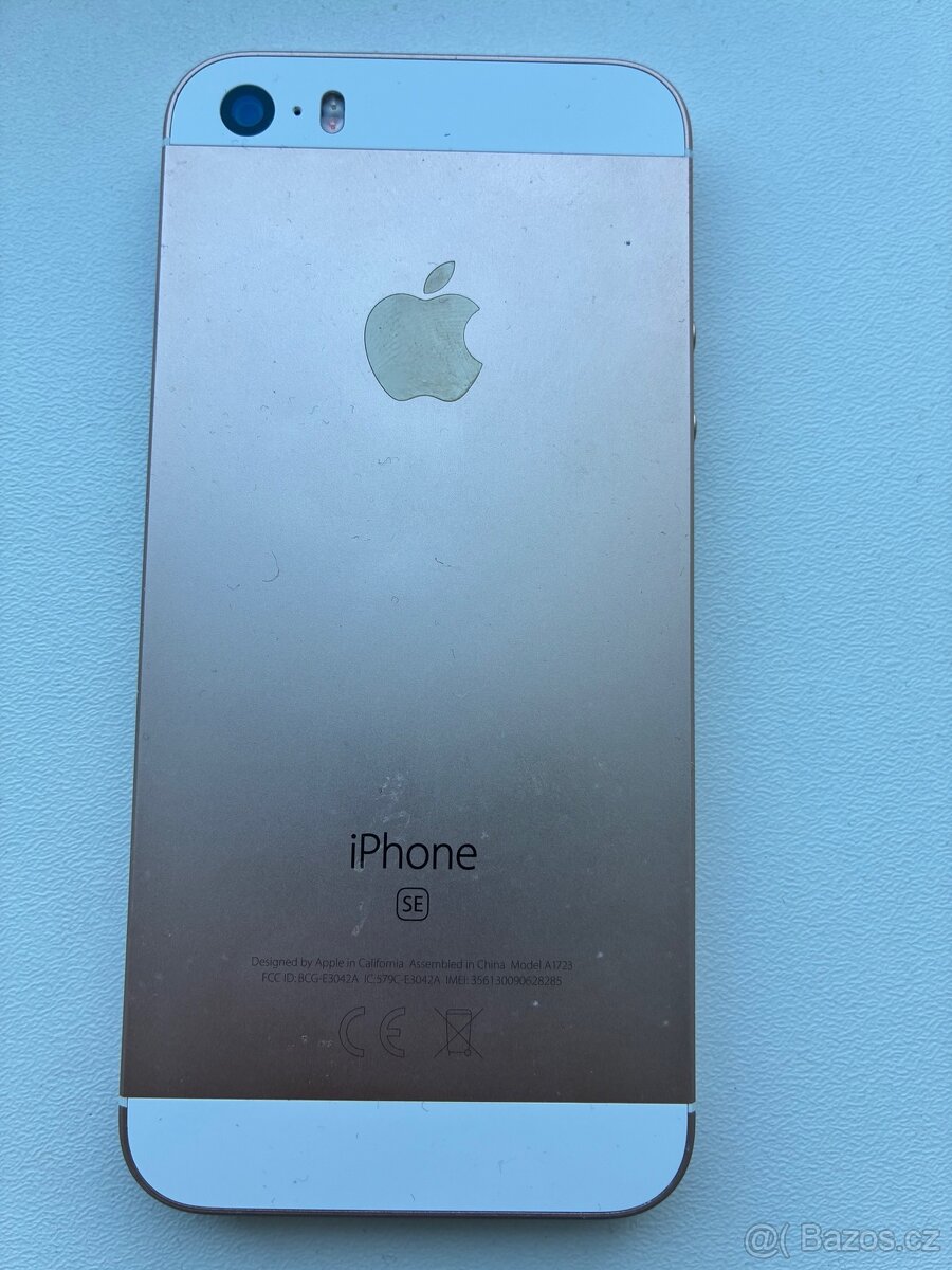 IPhone SE na díly - 2