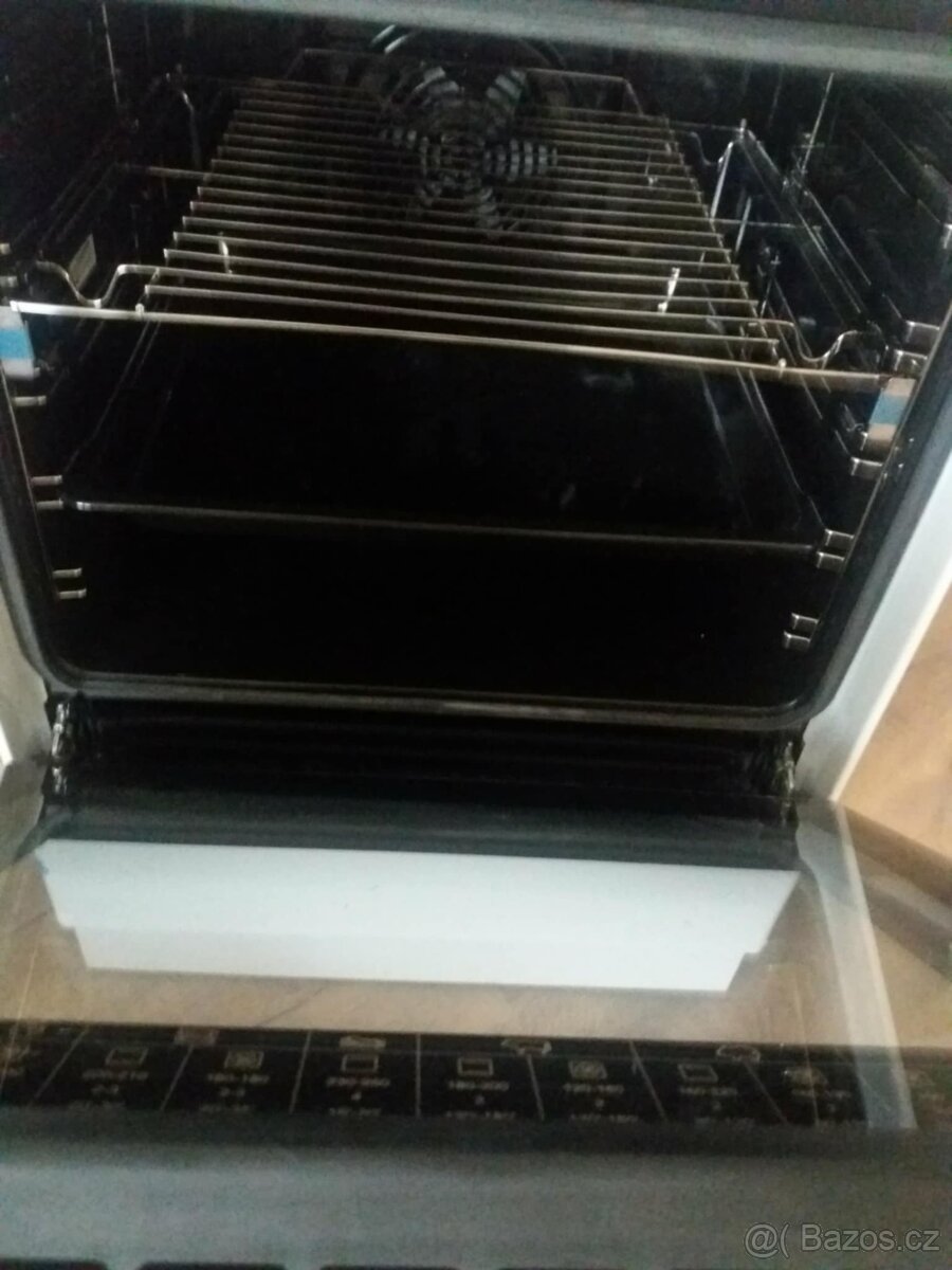 Indukční sporák Amica nový - 2