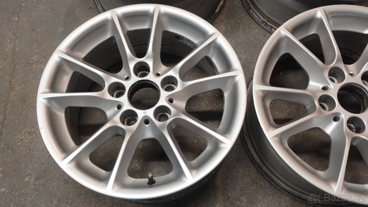 ++ originální sada disků BMW R16 Styling 50 pro E60 E61 - 2