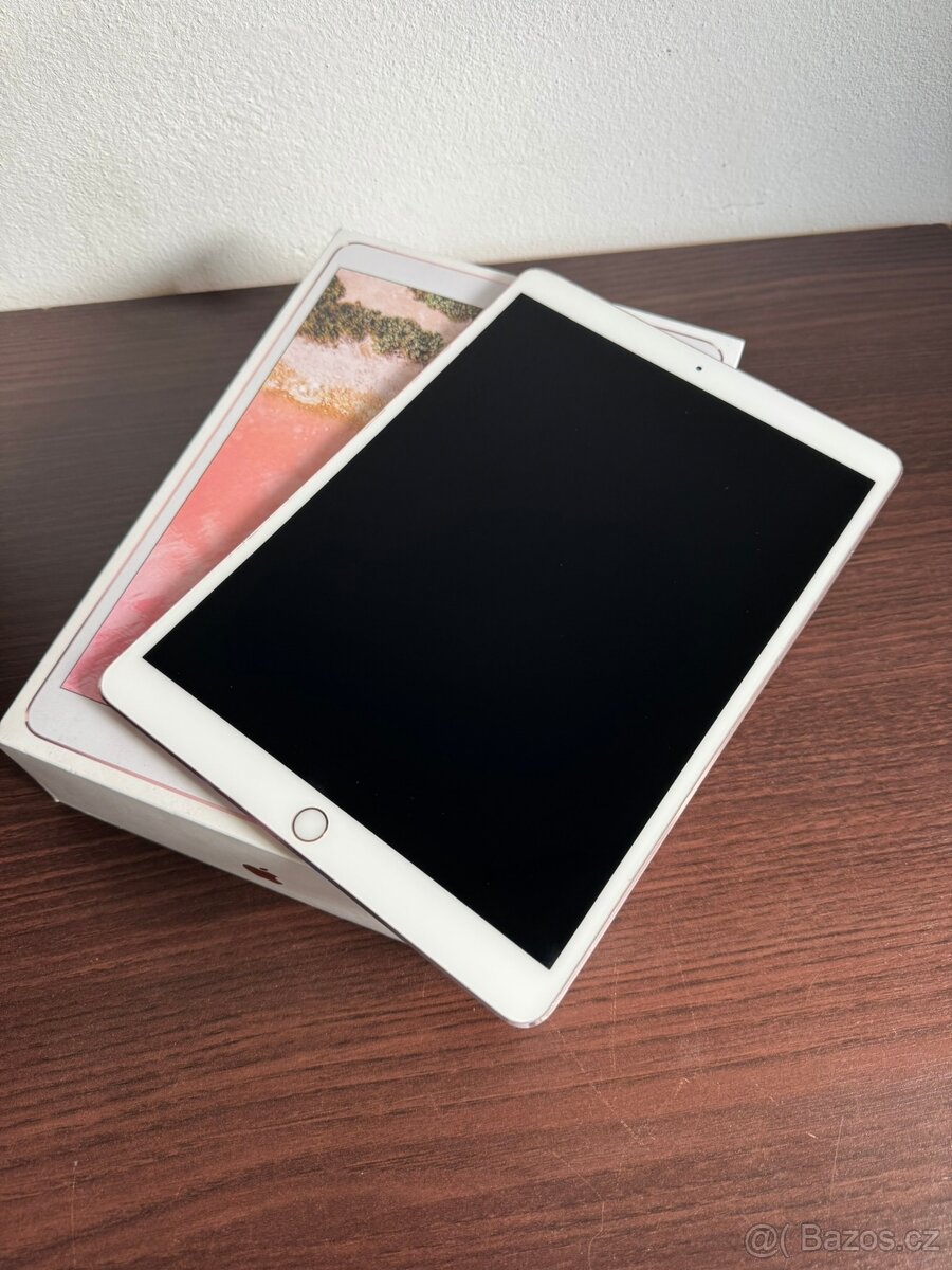 iPad Pro 10,5" (2017) 64GB růžový - 2