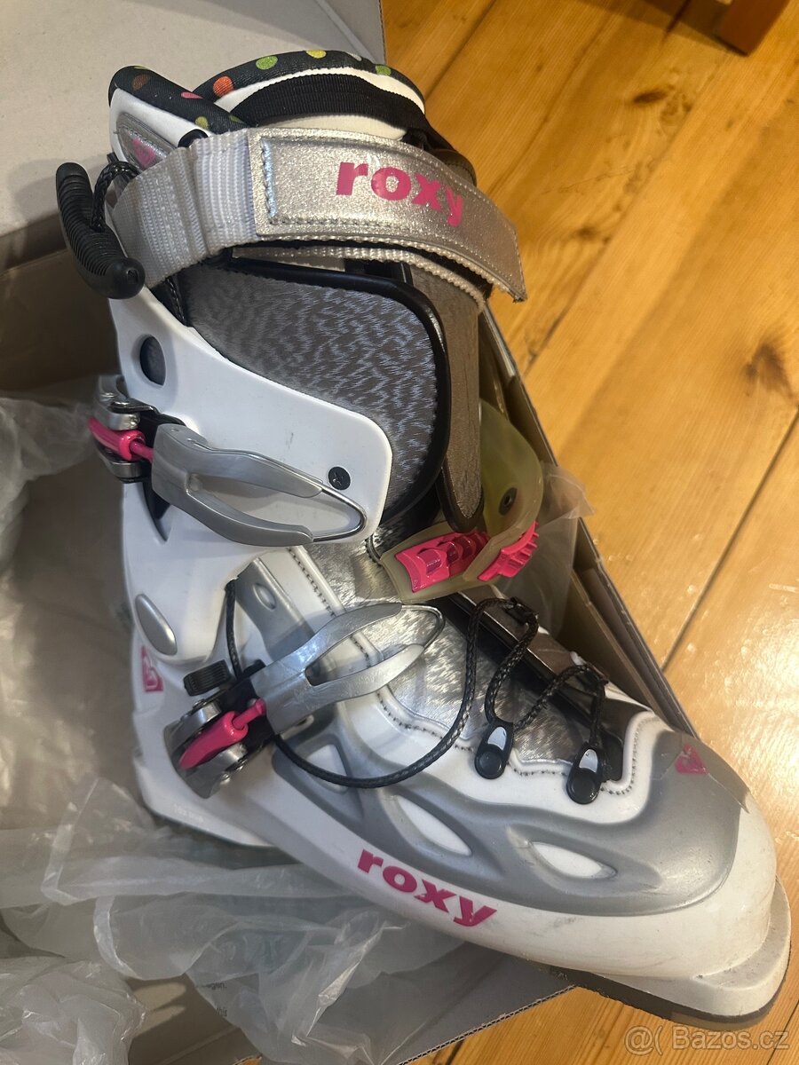 LYŽAKY Roxy vel. 25,5 - 2