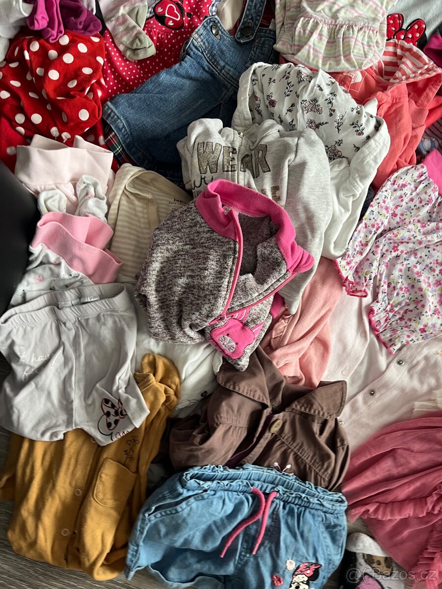 Balík oblečení holcicka 80/86 - 2