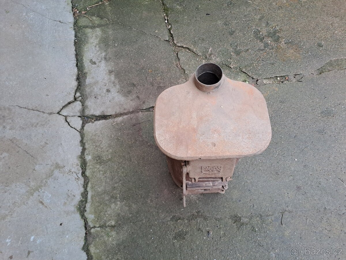 Litinová kamna z Pragy V3S - 2