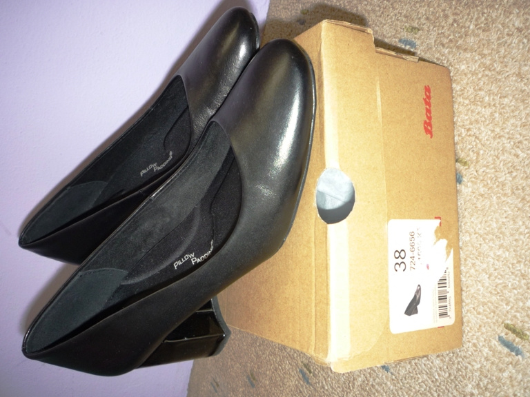 Černé lodičky Baťa, vel.38 z pravé kůže - 2