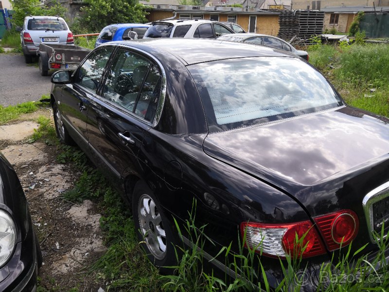 Kia Opirus 3.5 V6 - 2