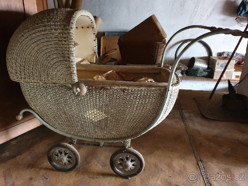 Kočárek retro+ panenky - 2