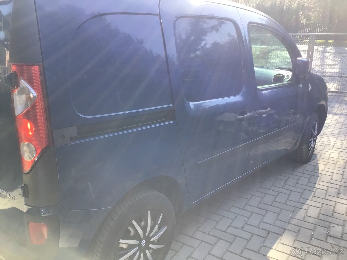 Renault Kangoo Speciál 2009 - 2