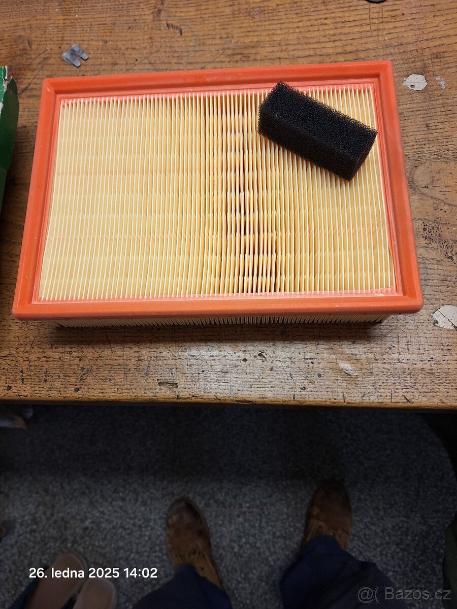 Vzduchový filtr Mann. - 2