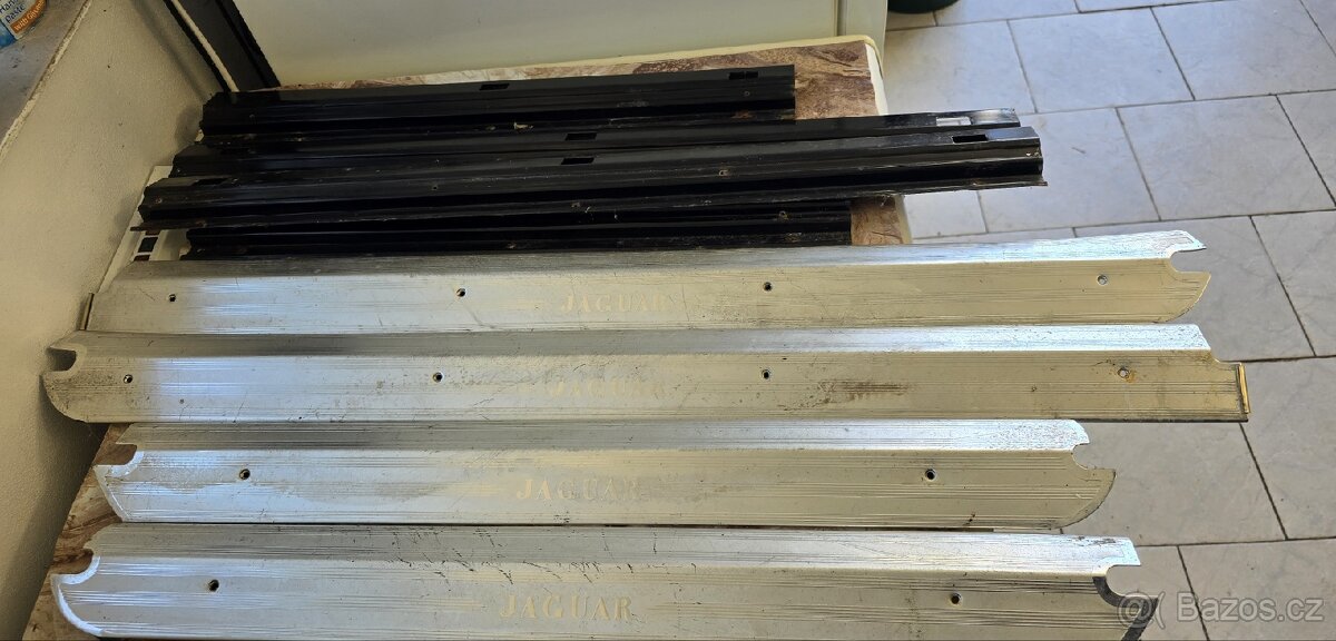 Lišty jaguar xj6. Xj12 - 2