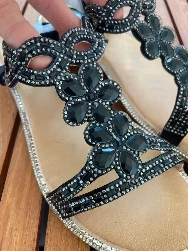 Třpytivé sandálky - 2