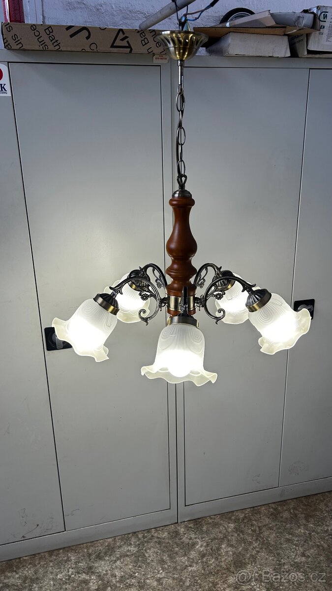 Rustikální lustr - 2