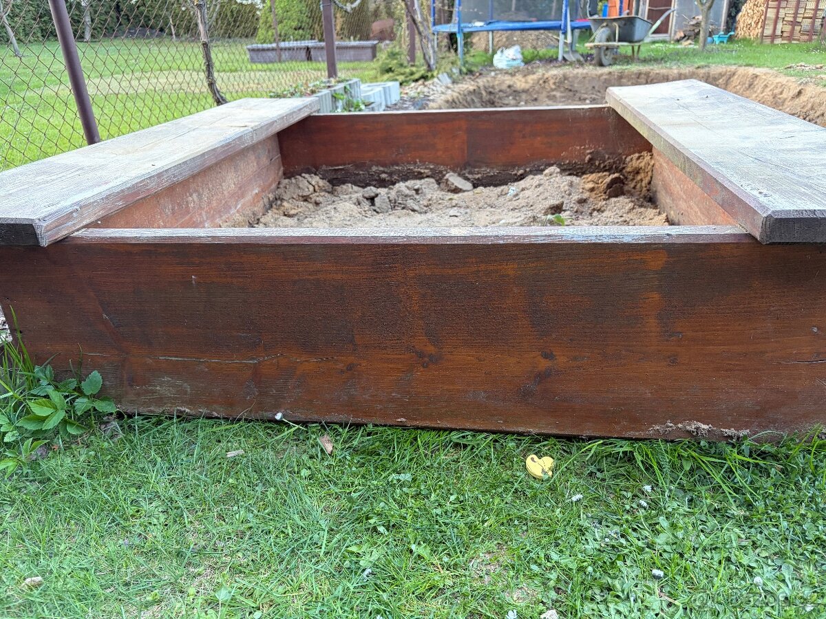 Pískoviště - 2