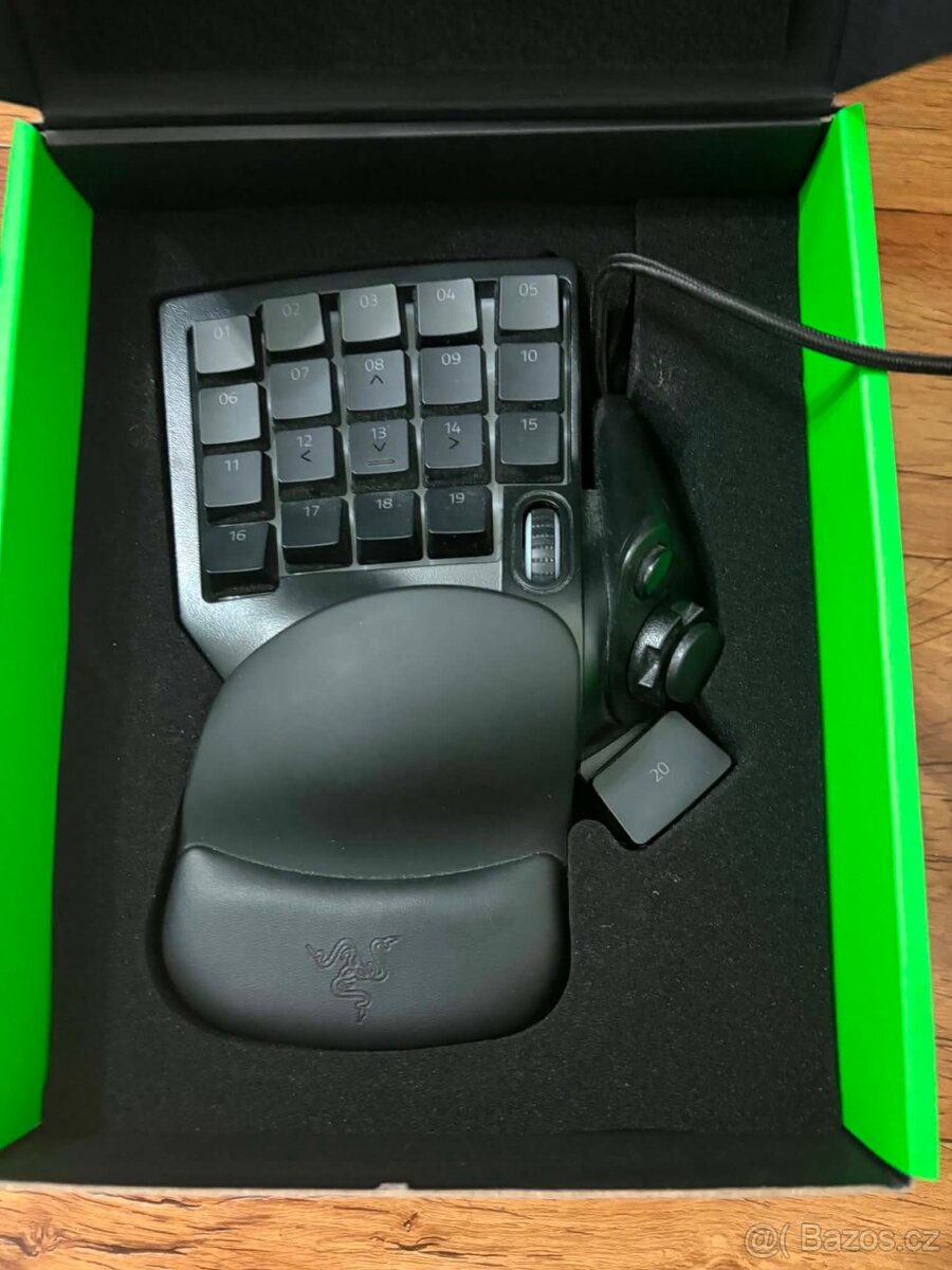 Razer Tartarus V2 - 2