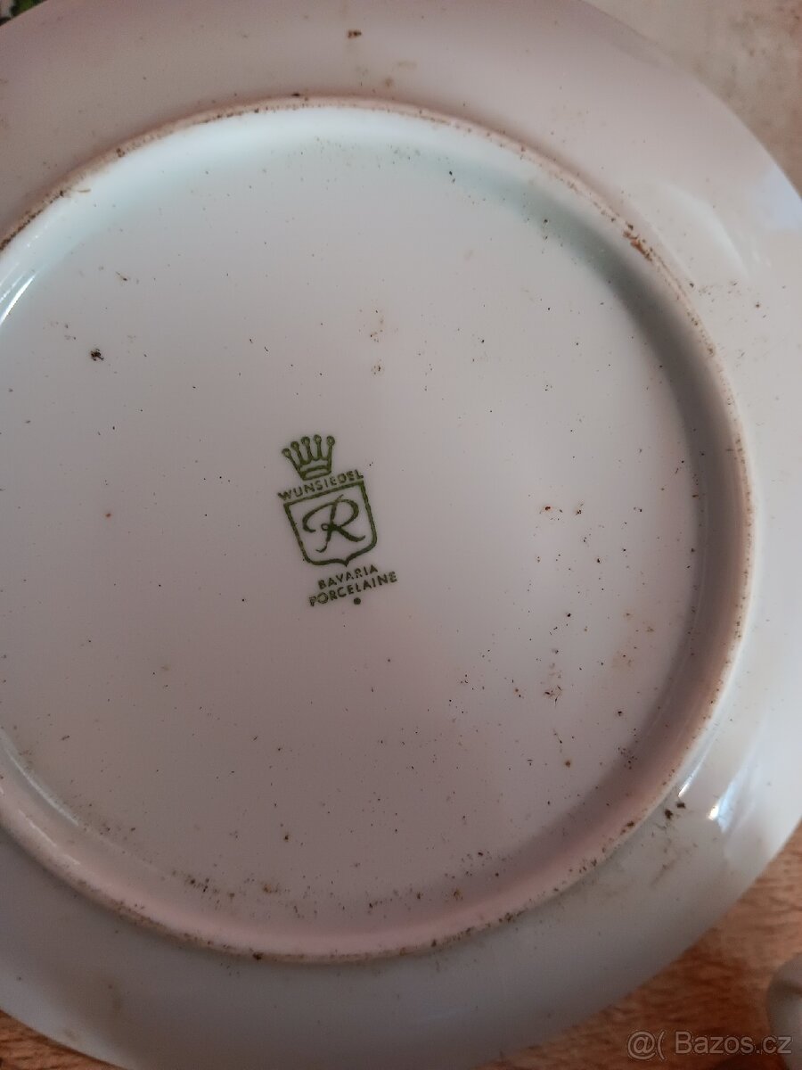 Šálek a talířky - 2