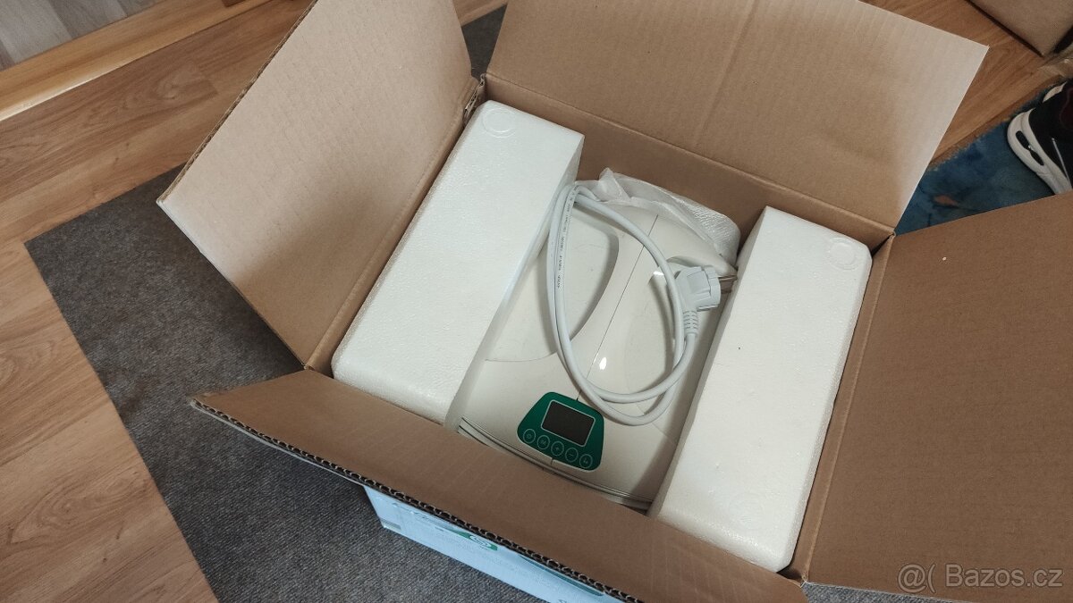 Odvlhčovač Aquaria 16 - 2