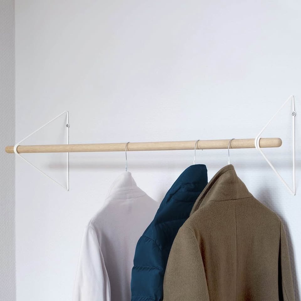 Vonbox minimalistický věsák - bílý/dub - 2