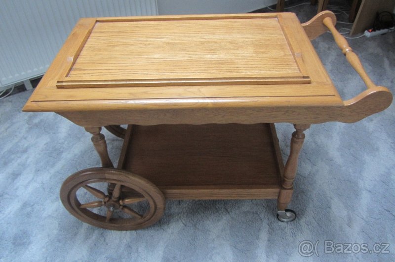 Barový stolek pojízdný - 2