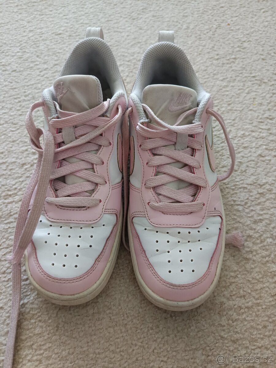 Dívčí boty Nike 36,5 - 2