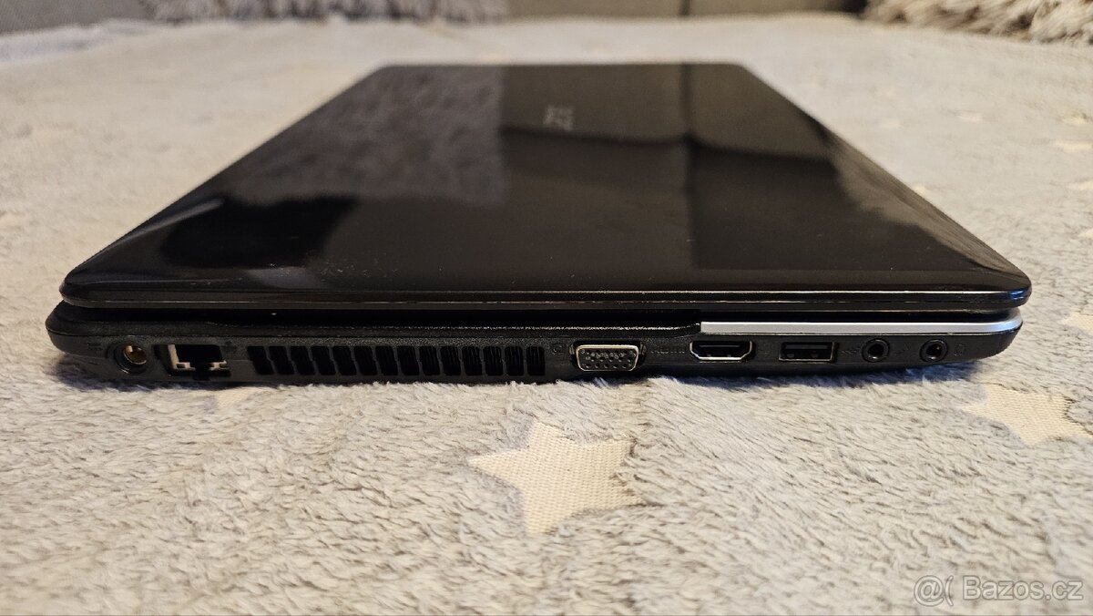 Prodám notebook ASUS / 4/500GB - 2